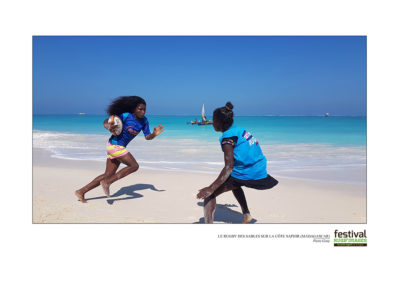 le rugby des sables sur la Côte Saphir (Madagascar) - pierre gony